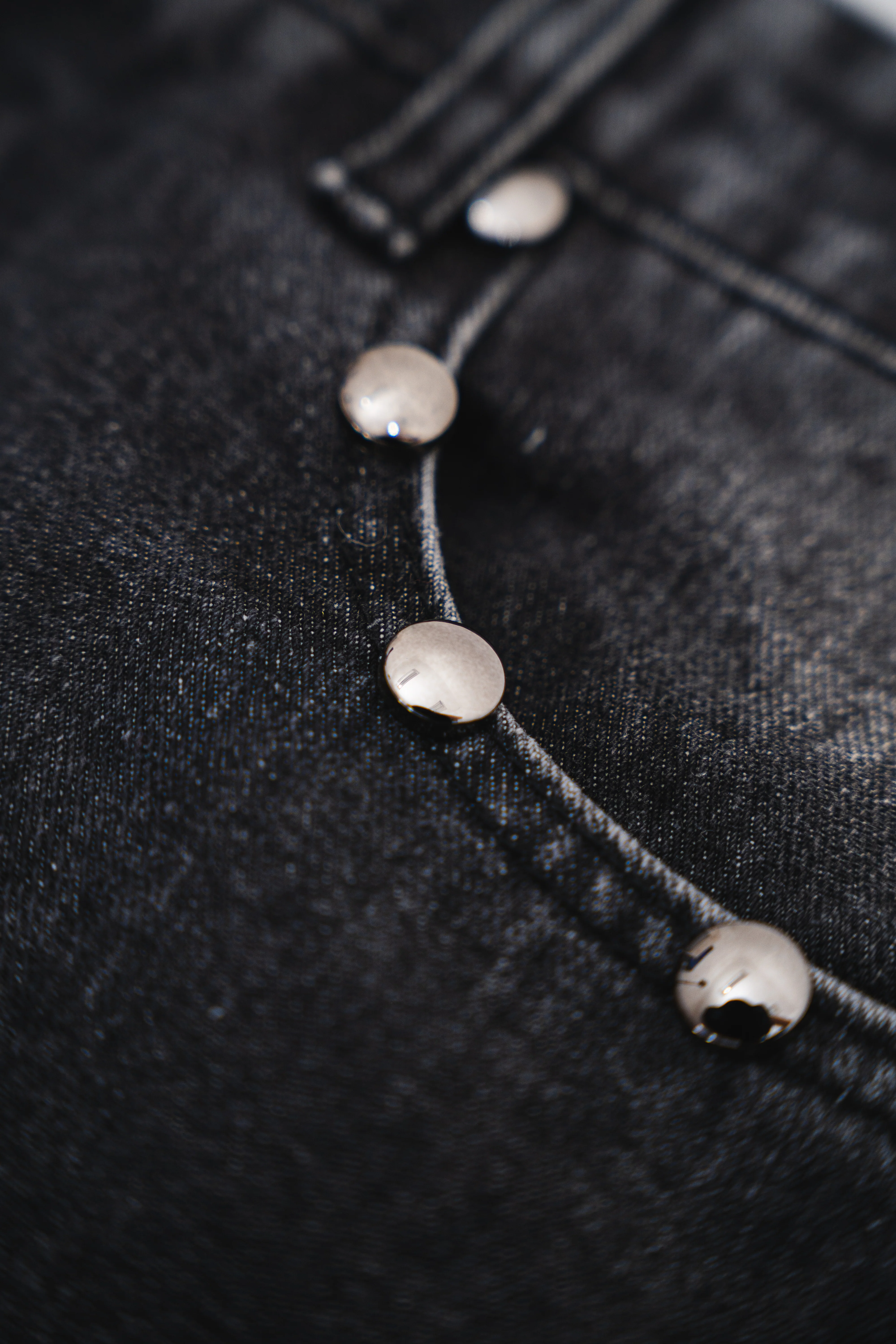 GOTHIC BLACK FLARED JEANS - Image 3