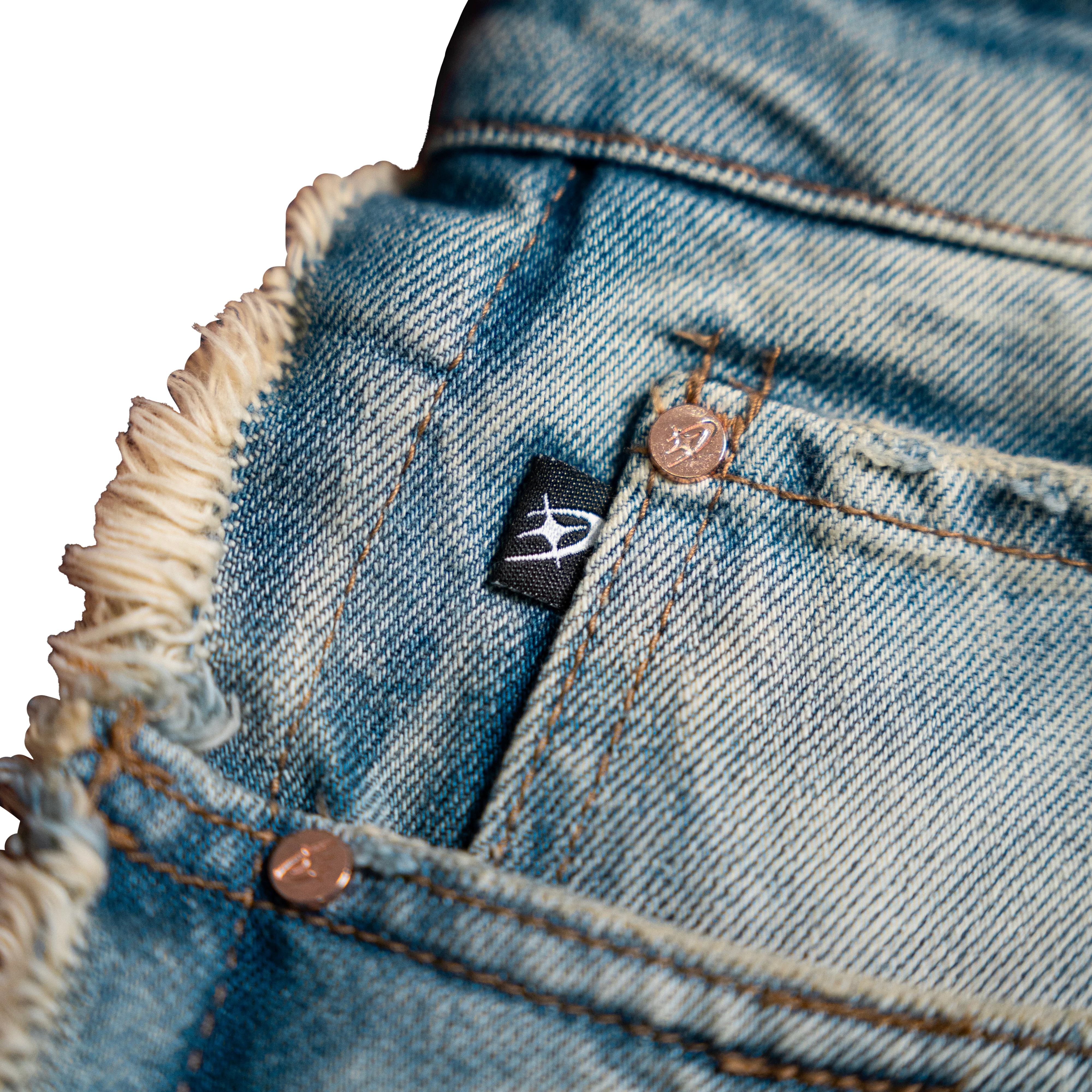 UNSTITCHED BLUE JEANS - Image 3